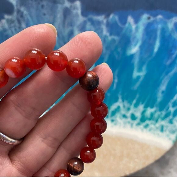 Handmade crystal bracelet // red agate & red tigers eye // 7” average wrist - Picture 3 of 4